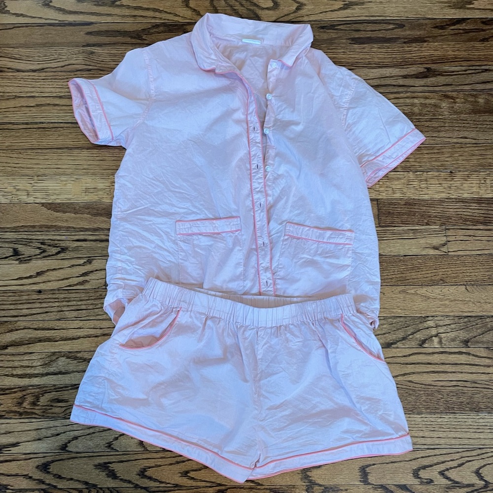 Lake pajamas set. Great used condition!